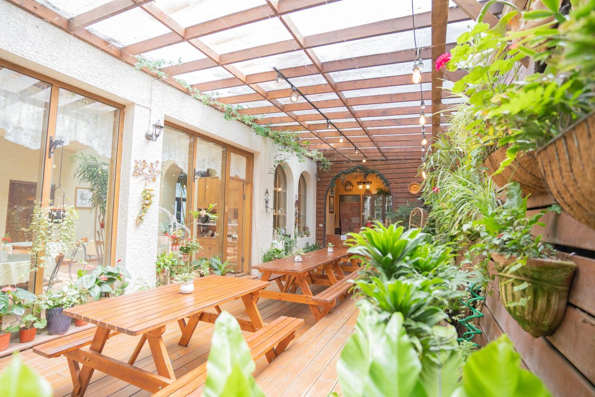 Europe Villa Nhân Ái Ngoại thất bức ảnh