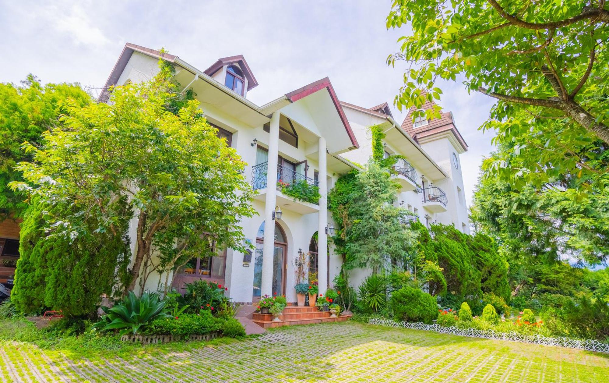 Europe Villa Nhân Ái Ngoại thất bức ảnh